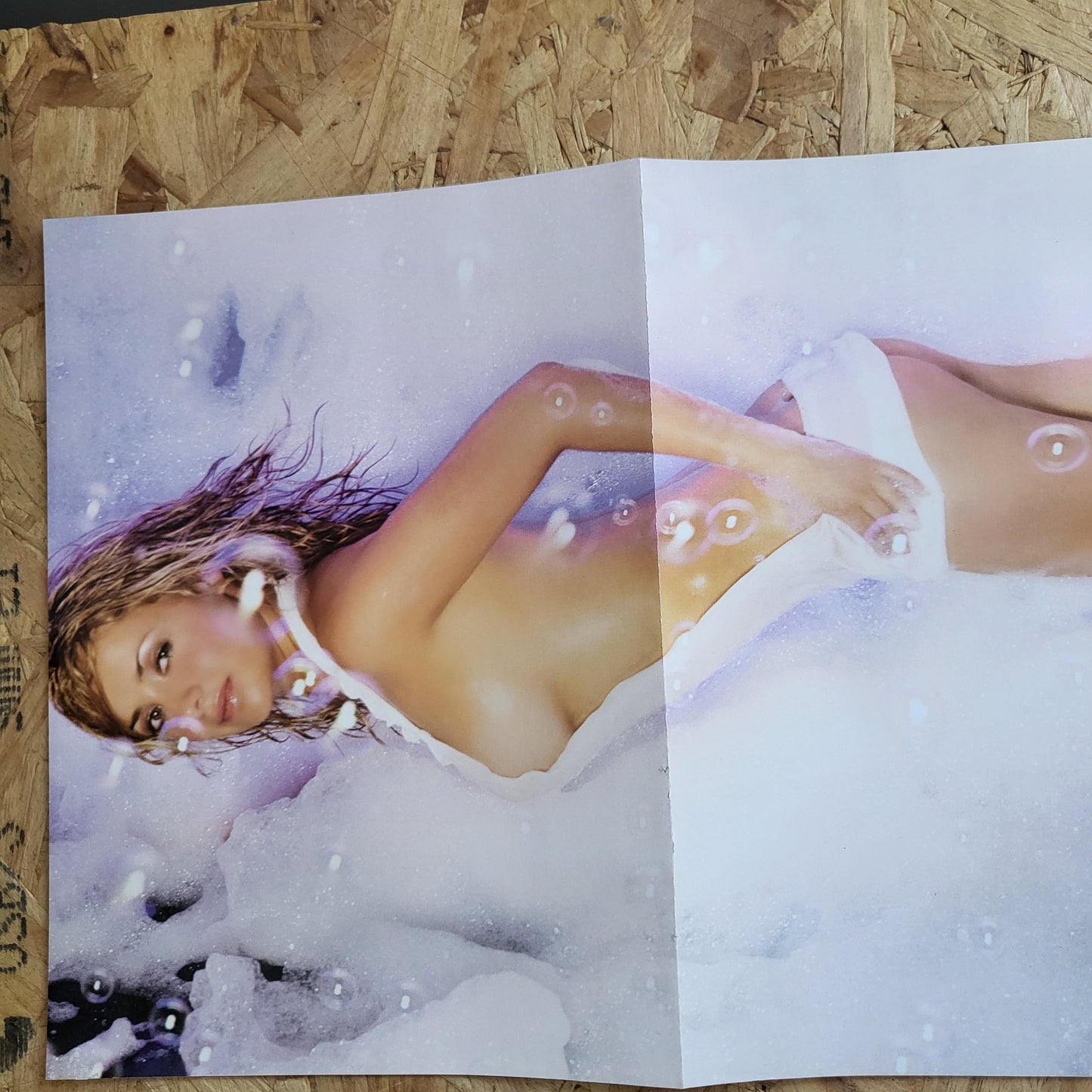 MAXIM Magazine August 2002 (999) Izzy Gemma Soap Dirty 1/2 Dozen