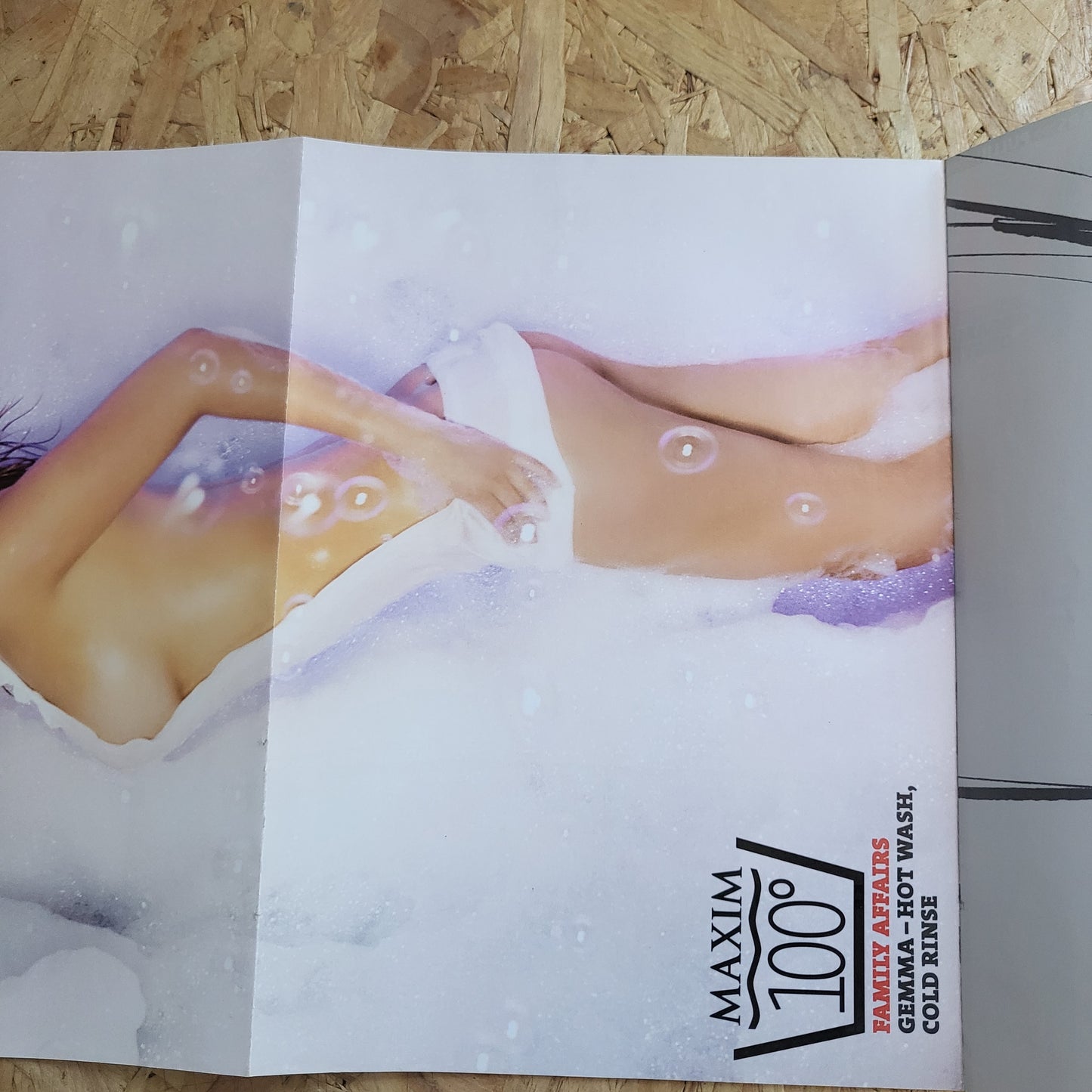 MAXIM Magazine August 2002 (999) Izzy Gemma Soap Dirty 1/2 Dozen