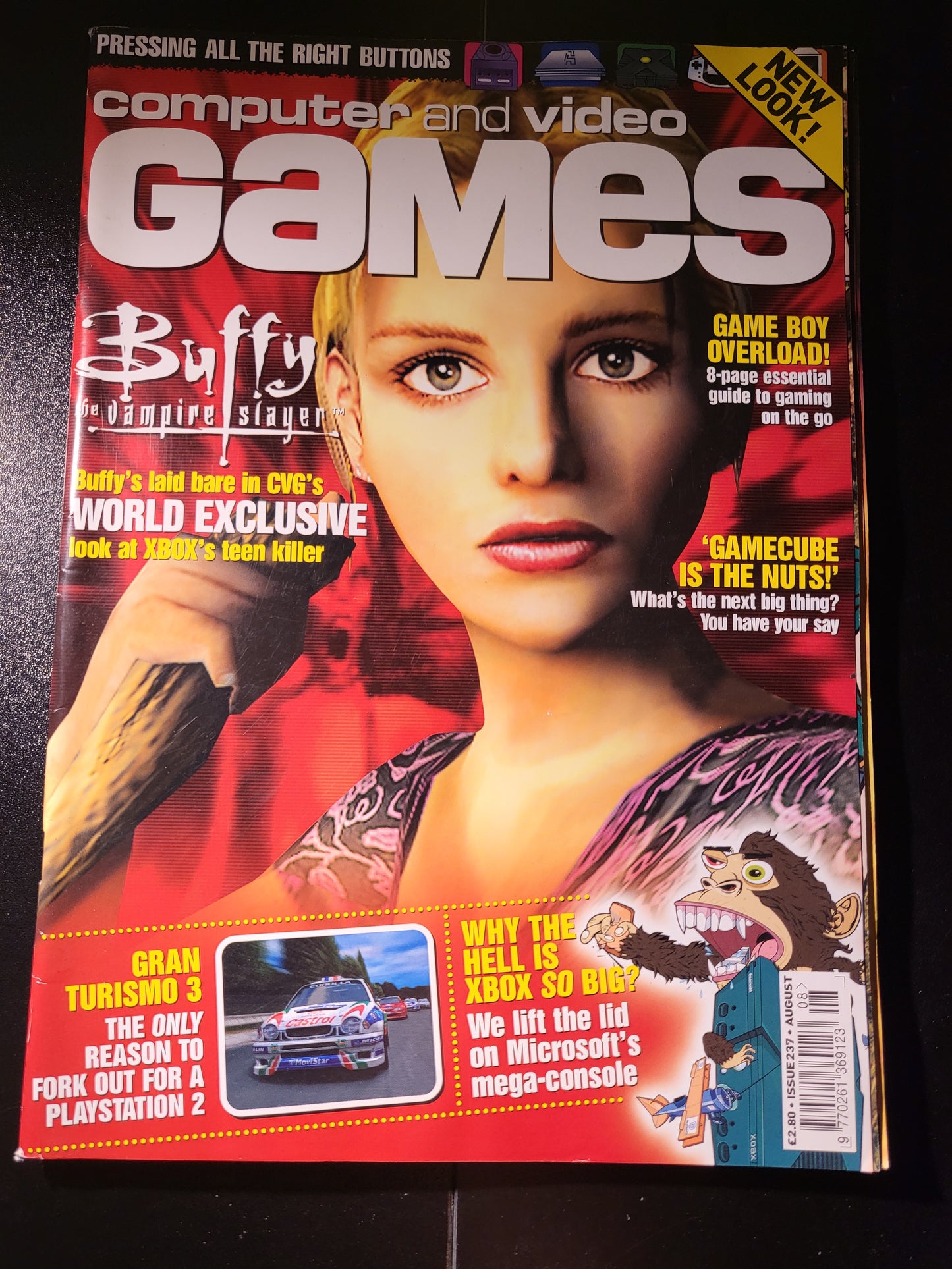 Computer and Video Games Magazine Aug 2001 (732) Buffy Vampire Slayer Tomb Raide