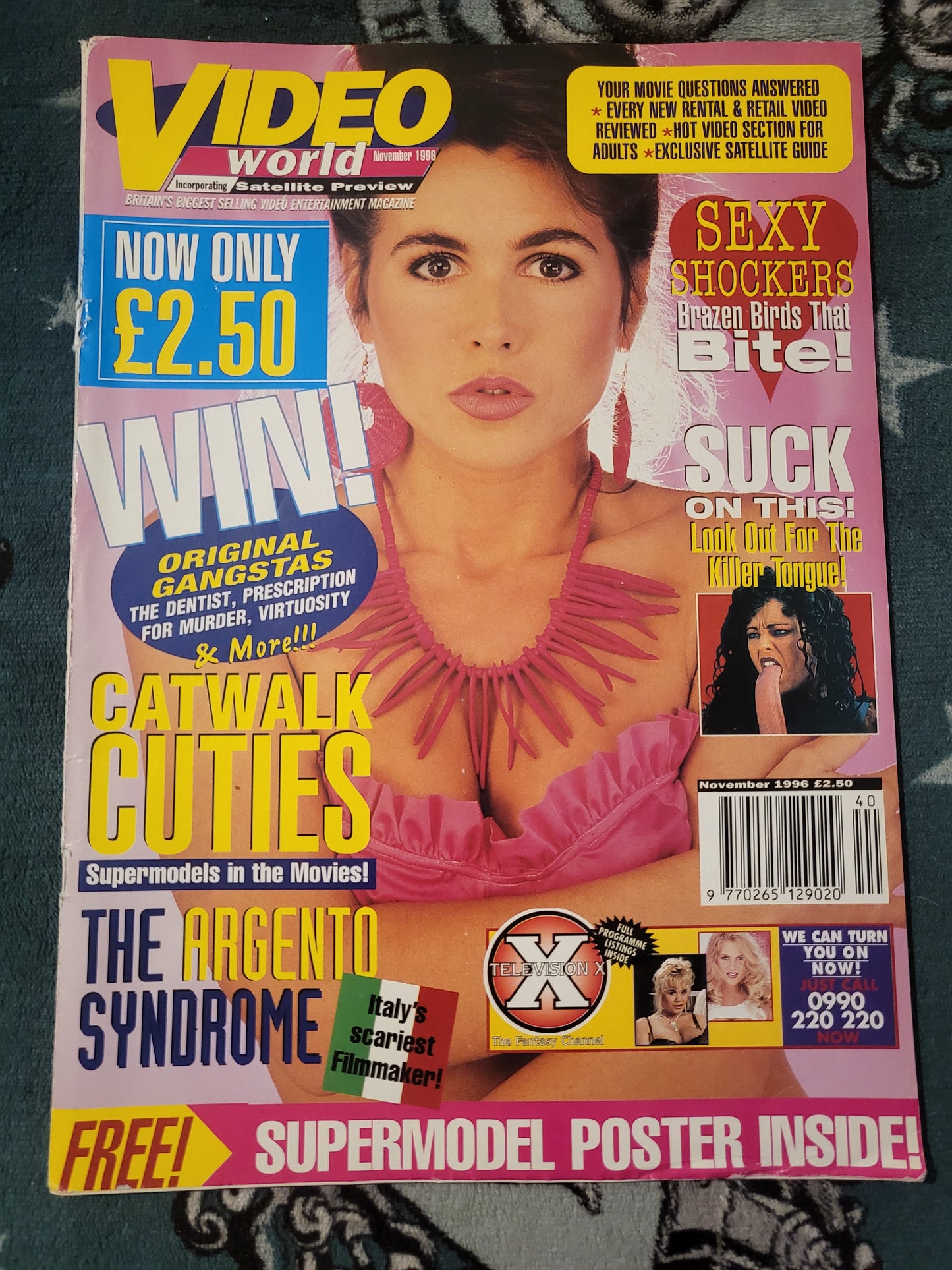 Video World November 1996 (808) Sharon Kane Jamie Lee Curtis Tracey Gibb