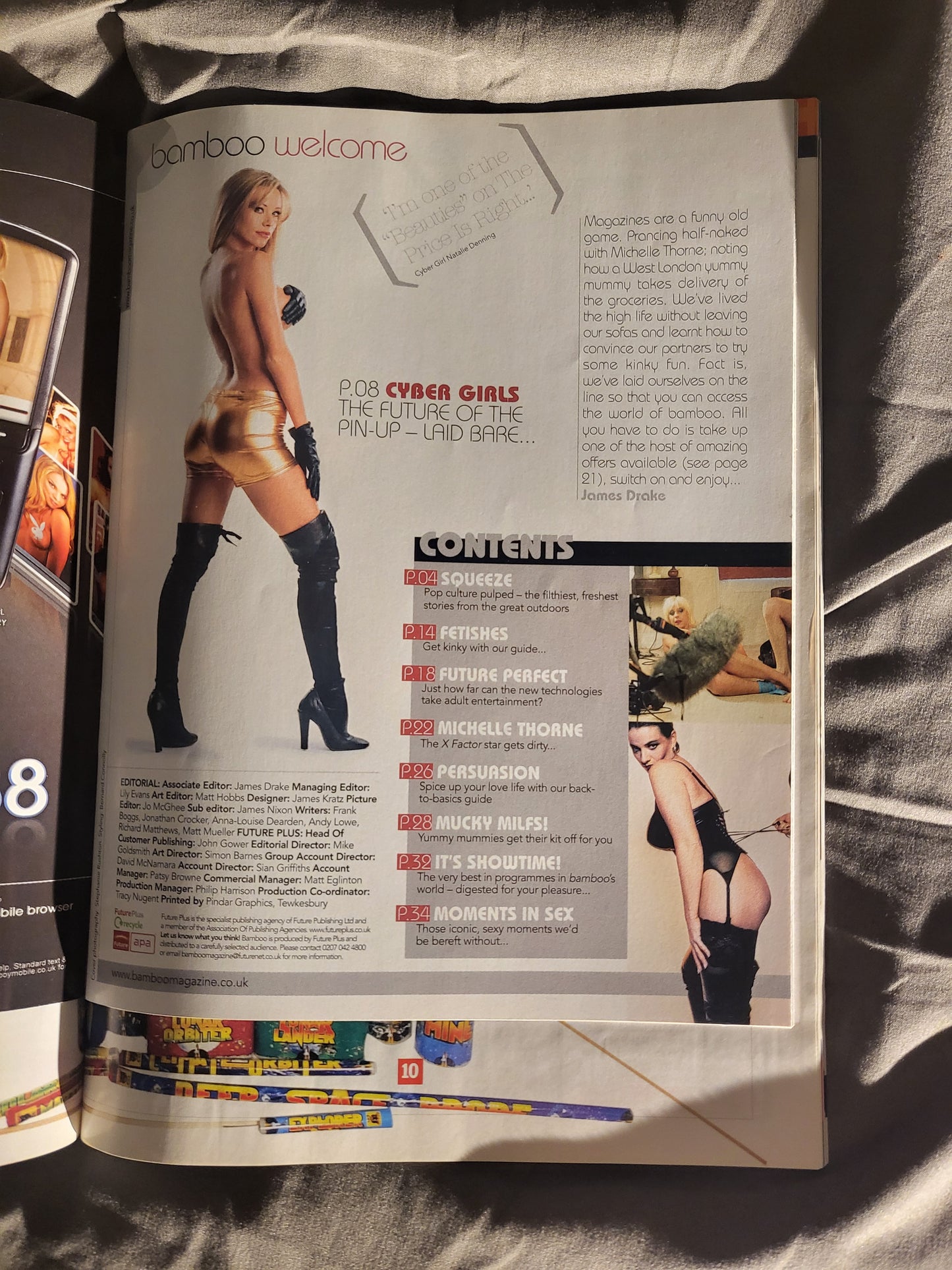Loaded Magazine December 2007 (970) Roxanne McKee Hollyoaks Lindsey Strutt