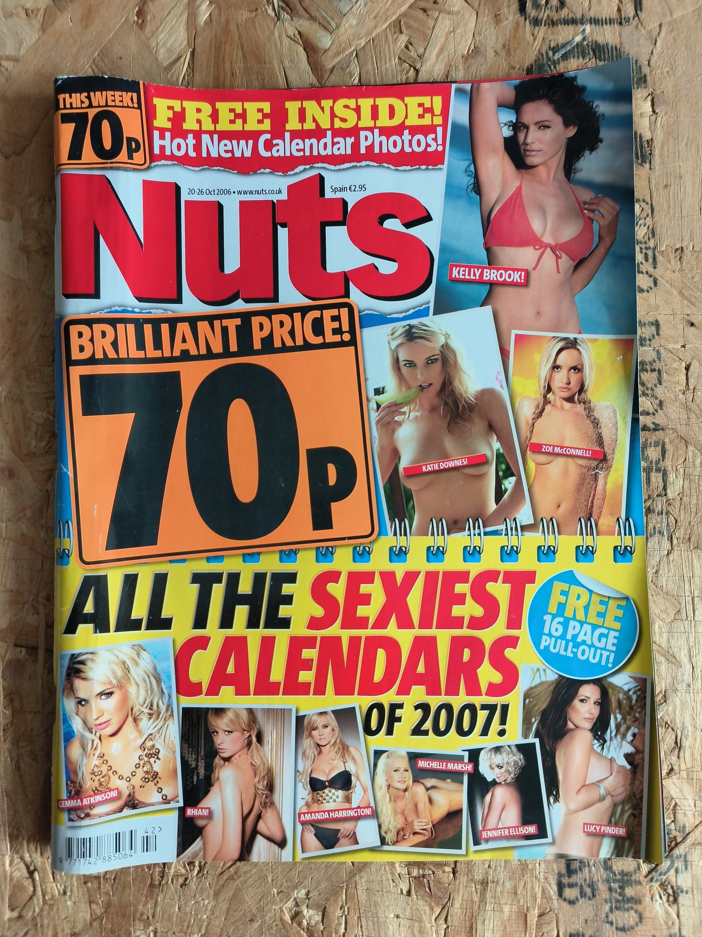 NUTS 20-26 October 2006 (1044) LUCY PINDER KELLY BROOK