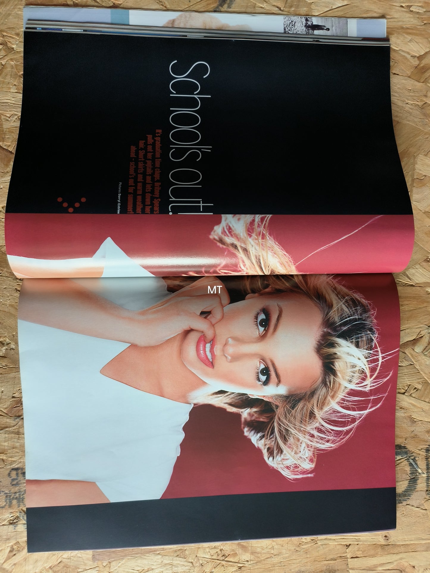 Maxim Magazine May 2001 (1045) Britney Spears Christina Aguilera