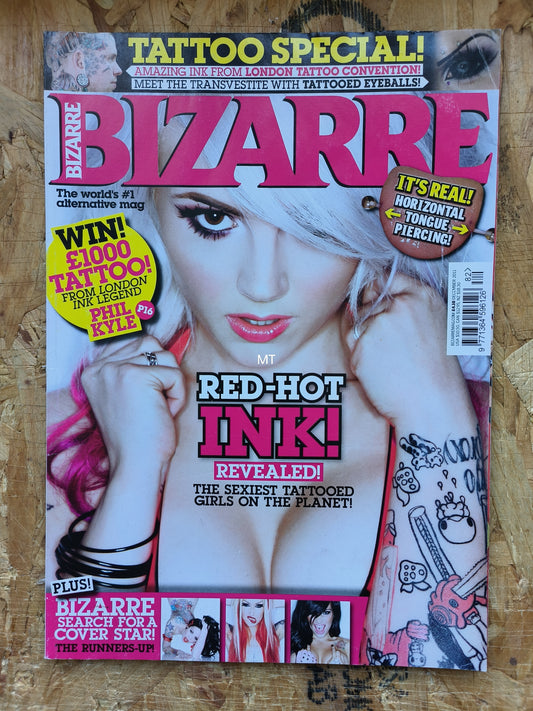 BIZARRE Magazine December 2011 (1056) Annabelle Lee Cervena Fox