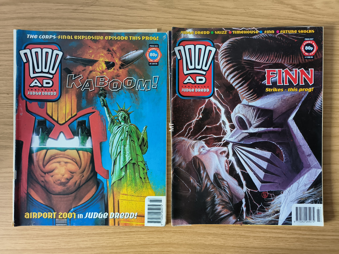 8x 2000 AD Magazines Comics 1995 Judge Dredd (0018)