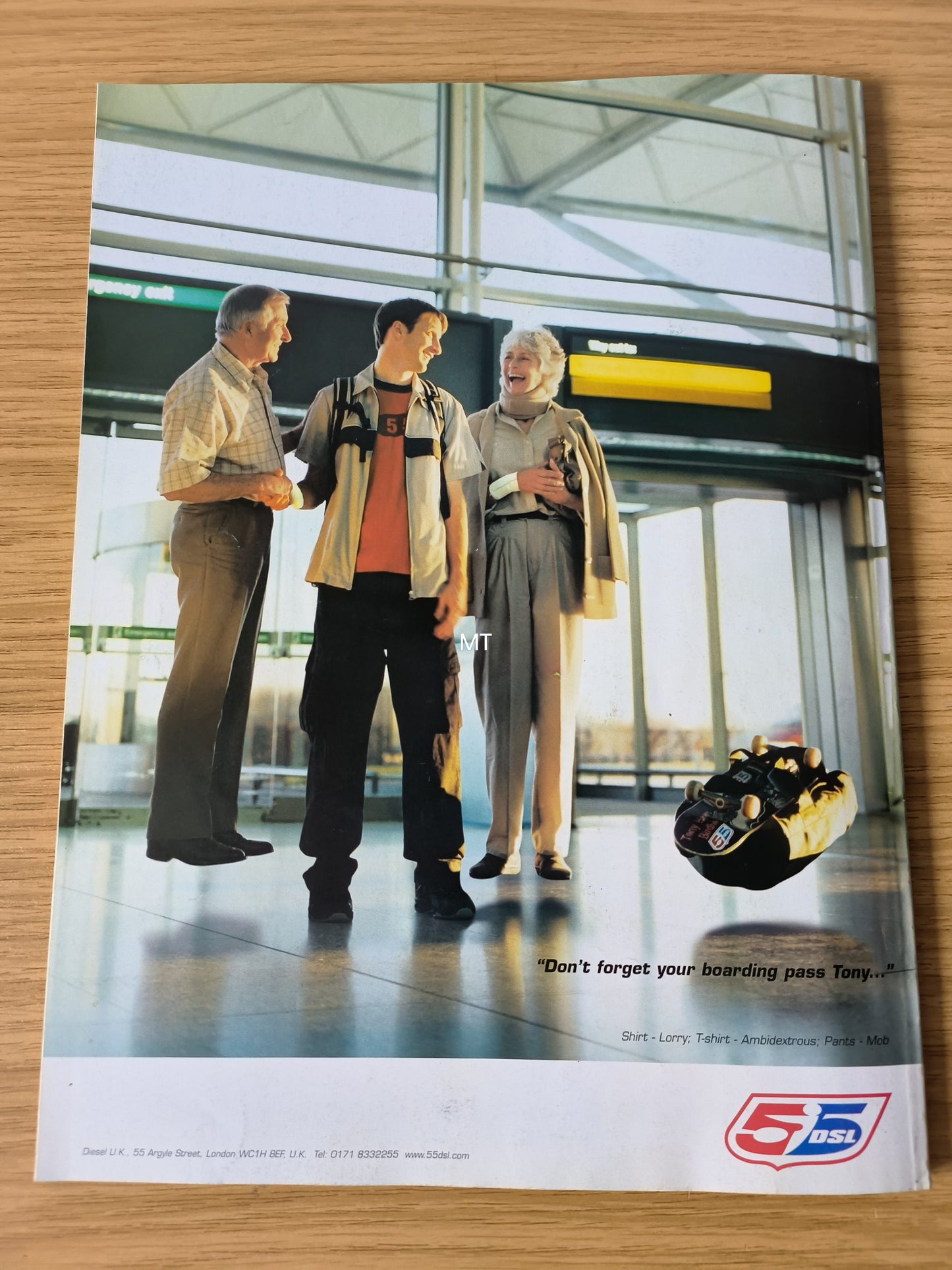 SKY Magazine March 1999 RARE (1081) Denise Van Outen Parker Posey Heather Graham