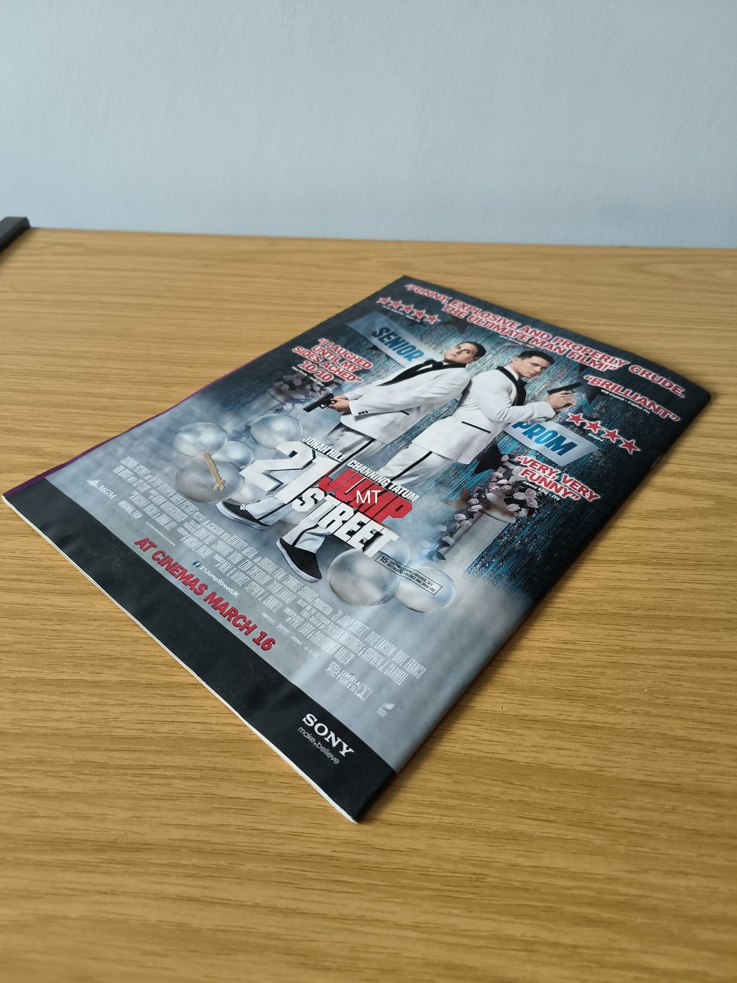 ZOO Magazine 16-22 March 2012 DAMAGED (1092) Danielle Mason Ellie Richie Amy Green