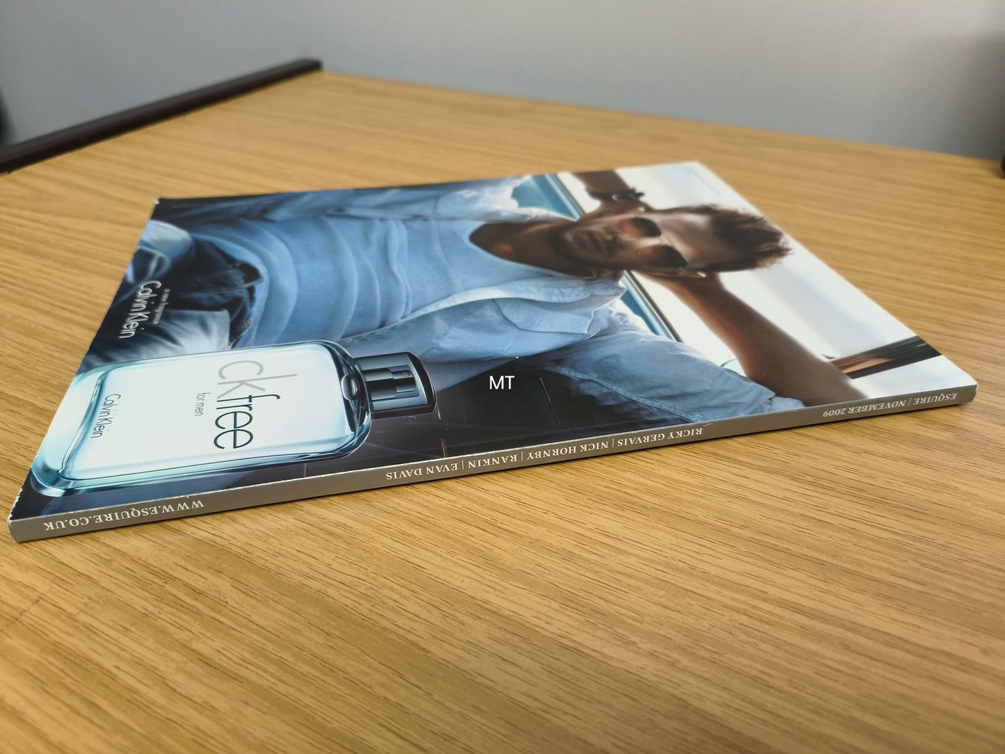 ESQUIRE Magazine November 2009 SUBSCRIBER (1115) Ricky Gervais