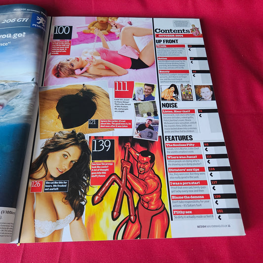 Maxim Magazine October 2004 Holly Willoughby Rio Ferdinand Kim Smith (1444)