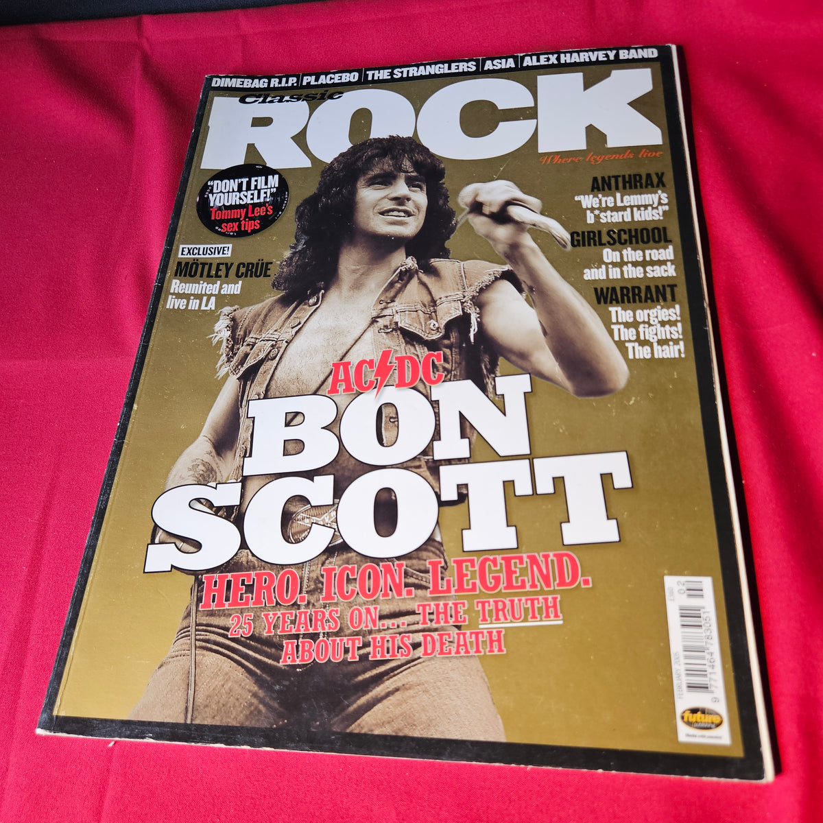 Classic Rock Magazine February 2005 AC/DC Bon Scott Motley Crue Anthrax (1498)