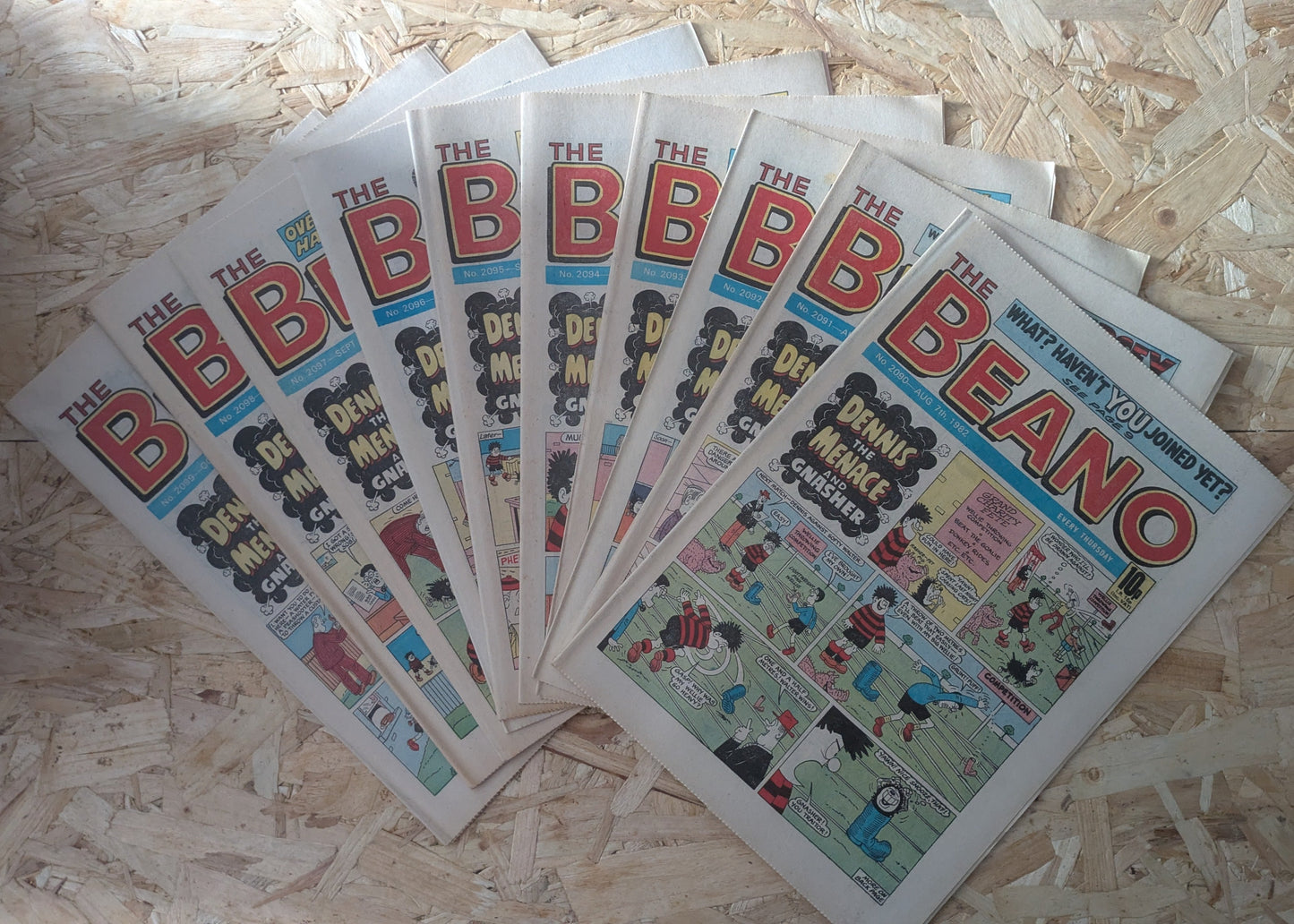 10x Beano Comics/Magazines 2090-2099 1982 Bundle/Job Lot (0015) Dennis the Menace Gnasher