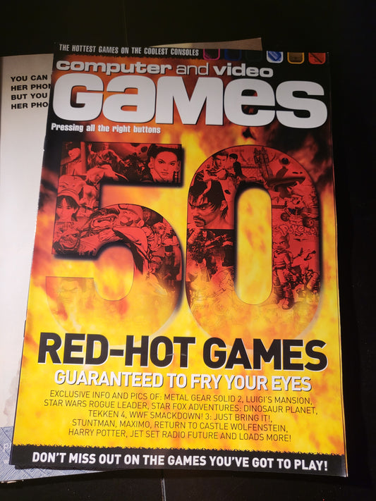 Computer and Video Games Magazine Aug 2001 (732) Buffy Vampire Slayer Tomb Raide