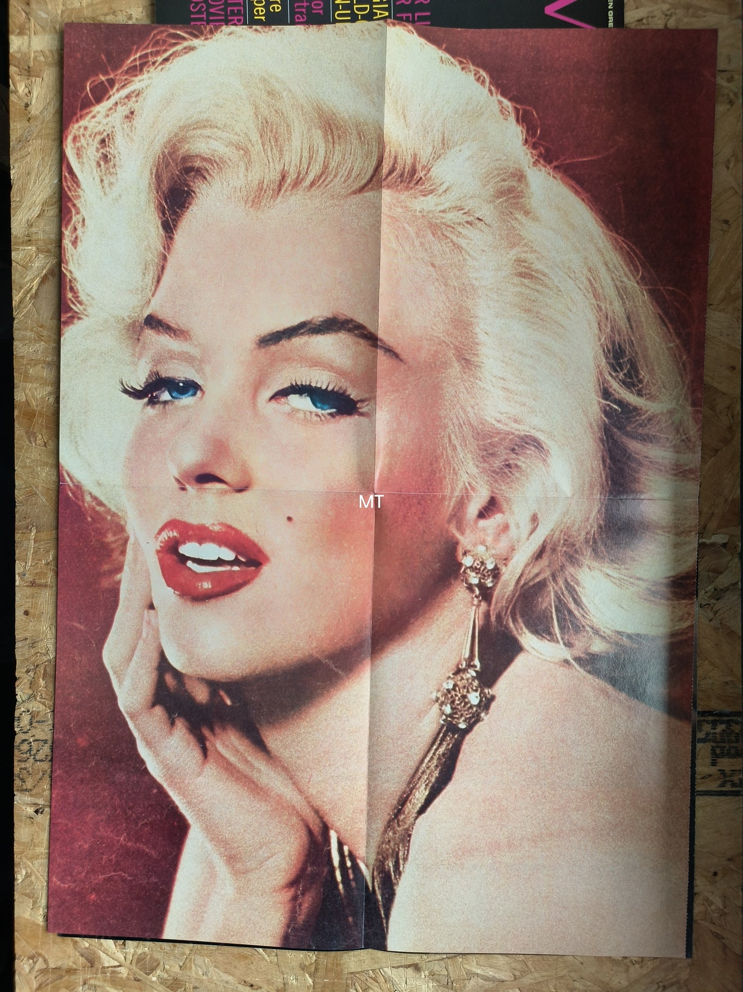 Screen Greats Magazine "Marilyn Monroe" 8 LARGE POSTERS (1060)
