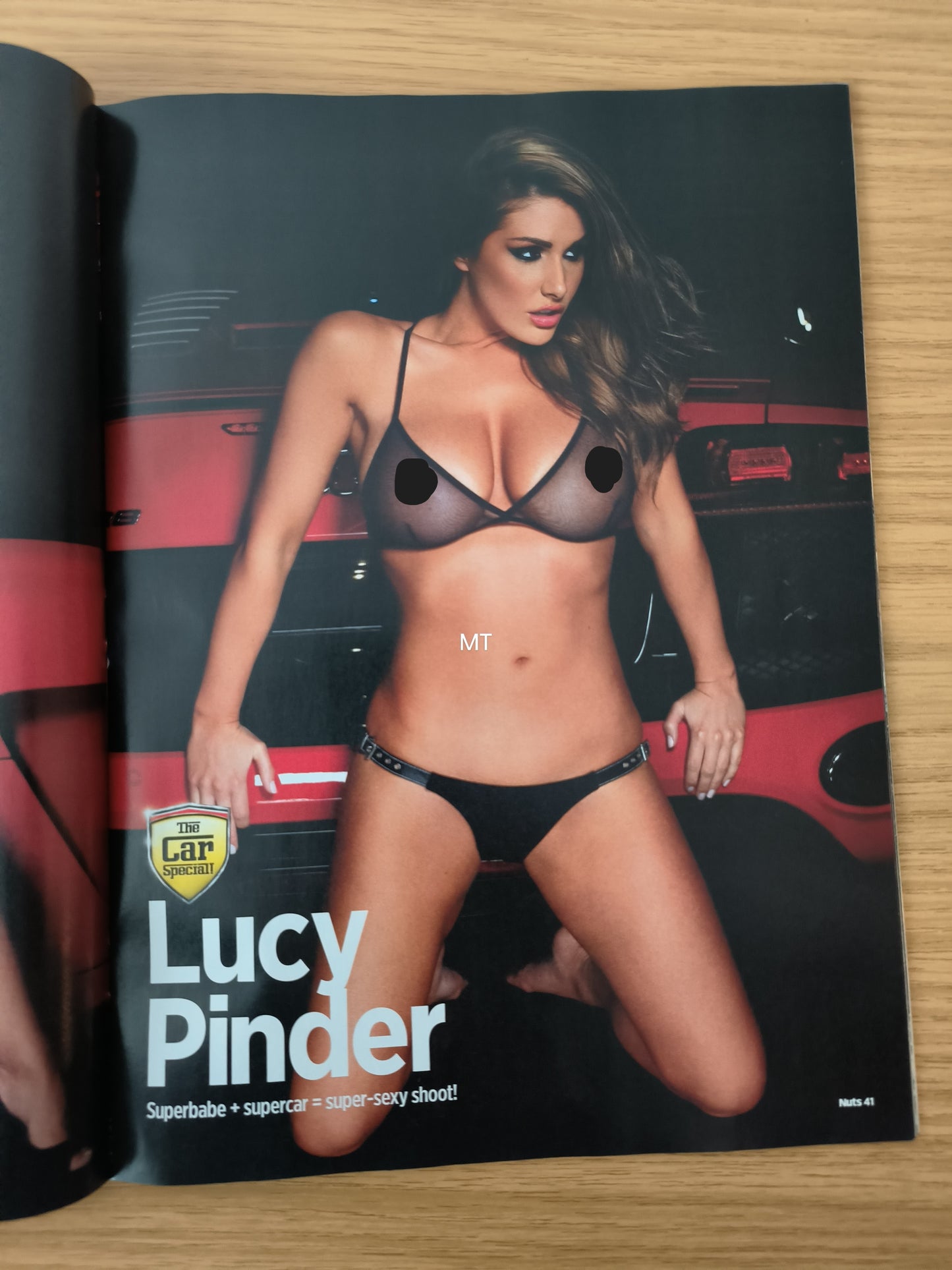 NUTS Magazine 25-31 May 2012 (1072) POSTER Lucy Pinder Rihanna