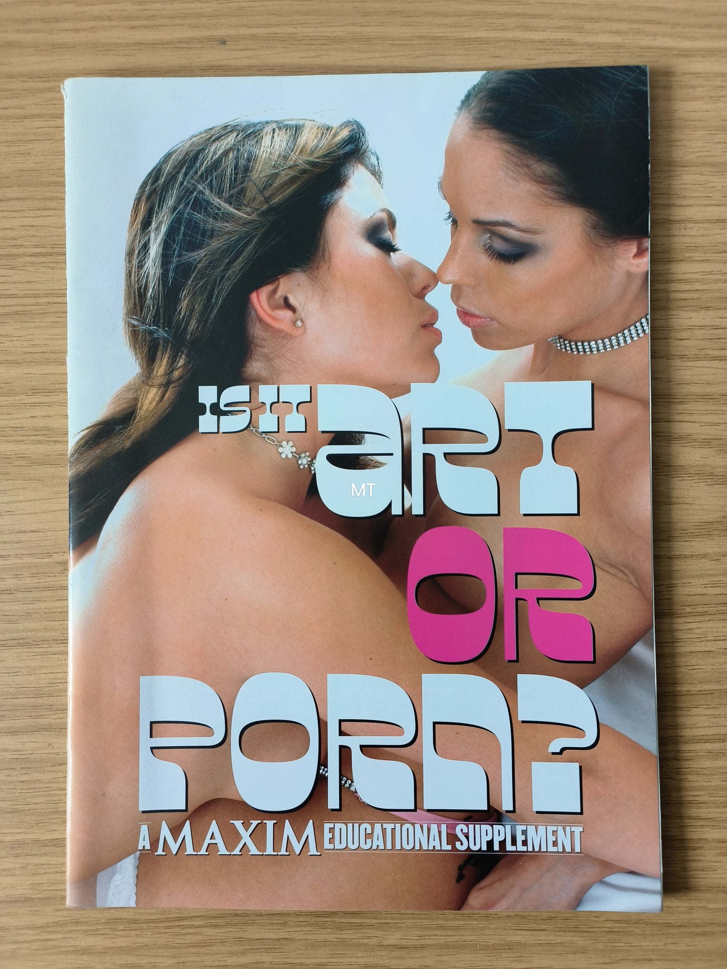 MAXIM Magazine Supplement "Is it Art of Po*n?" RARE (1079) Jordan