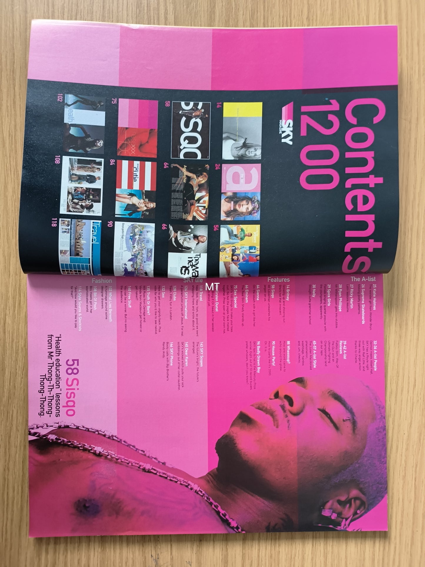 SKY Magazine December 2000 RARE (1081) Britney Spears Eminem Dafy Punk