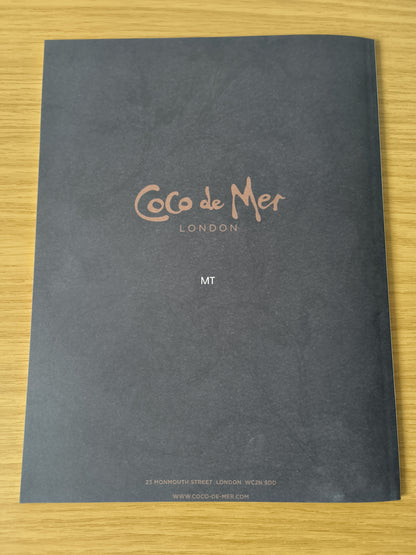 The AMORIST Magazine September 2017 #5 RARE (1088) Rowan Pelling Meg Rosoff Dolly Alderton