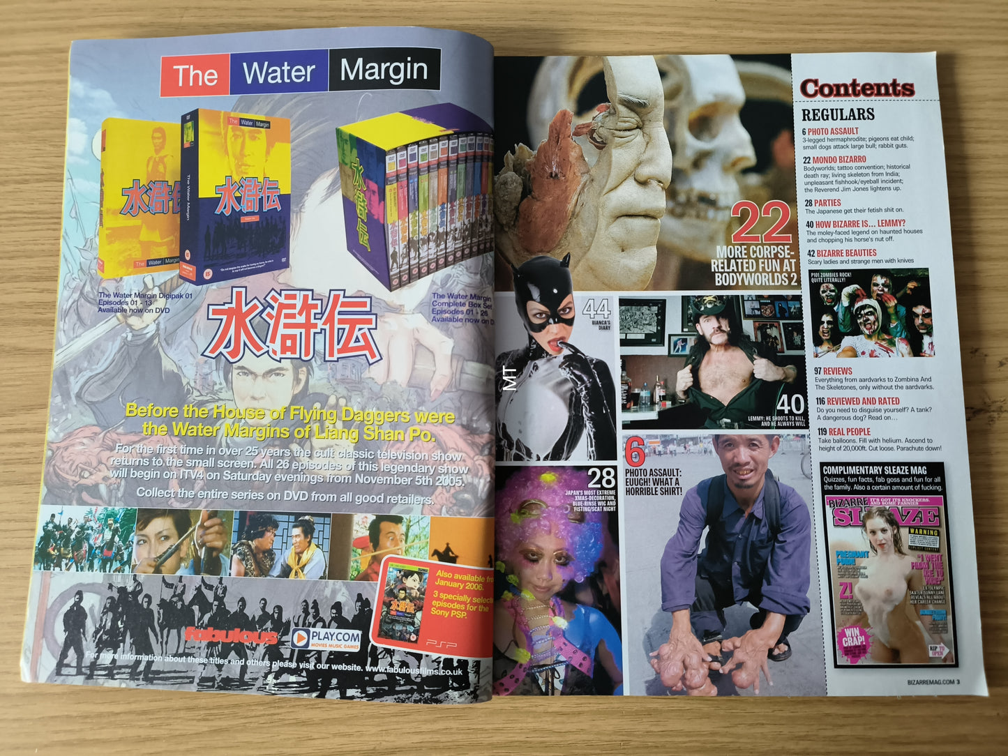 BIZARRE Magazine December 2005 (1093) Women Wrestlers Lauren Harries Sunny Lane