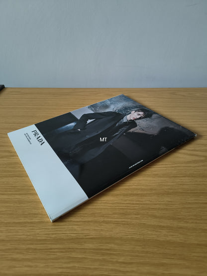 ESQUIRE Magazine April 2016 RARE LIMITED (1102) Tom Hanks Emma Watson