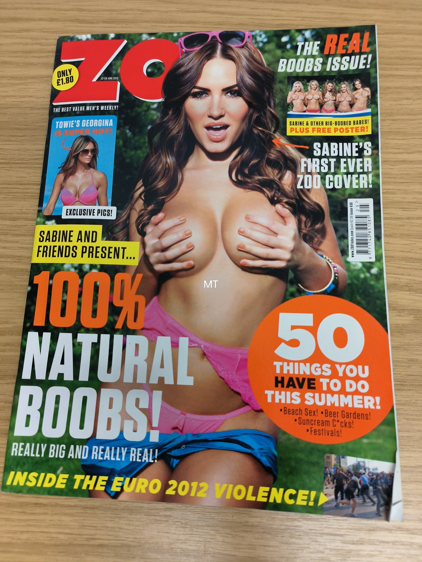 ZOO Magazine 22-28 June 2012 RARE (1116) POSTER Sabine Abbie Goodwin Georgina Dorsett