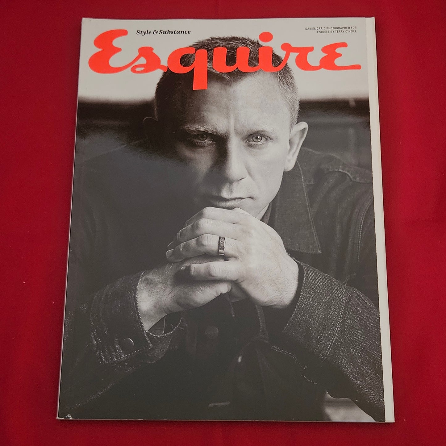 Esquire Magazine October 2012 (1200) Daniel Craig Skyfall Terry O'Neill Martin Amis Tim Burton Jude Law Aaron Taylor-Johnson