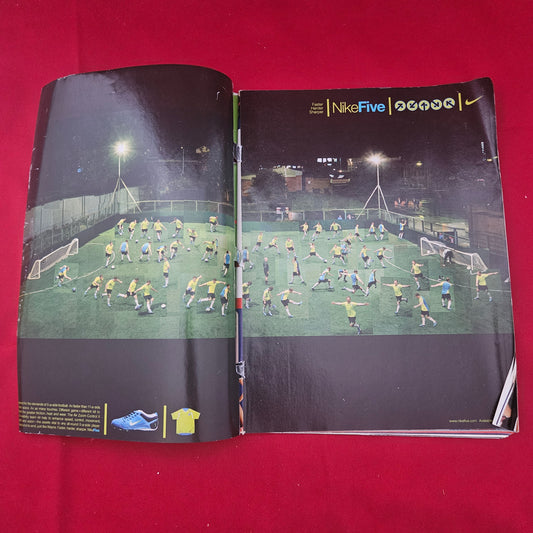 Nuts Magazine 24-30 November 2006 (1220) Sophie Howard Babe Bus Bo' Selecta Ryan Giggs