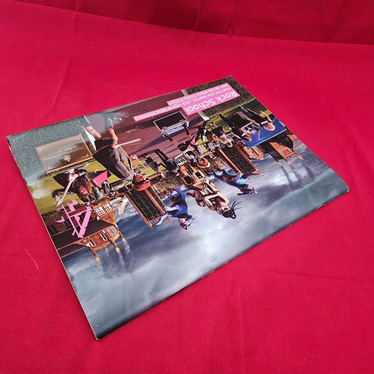 Nuts Magazine 30 September 6 October 2005 (1284) Lucy Pinder Blondes Brunettes