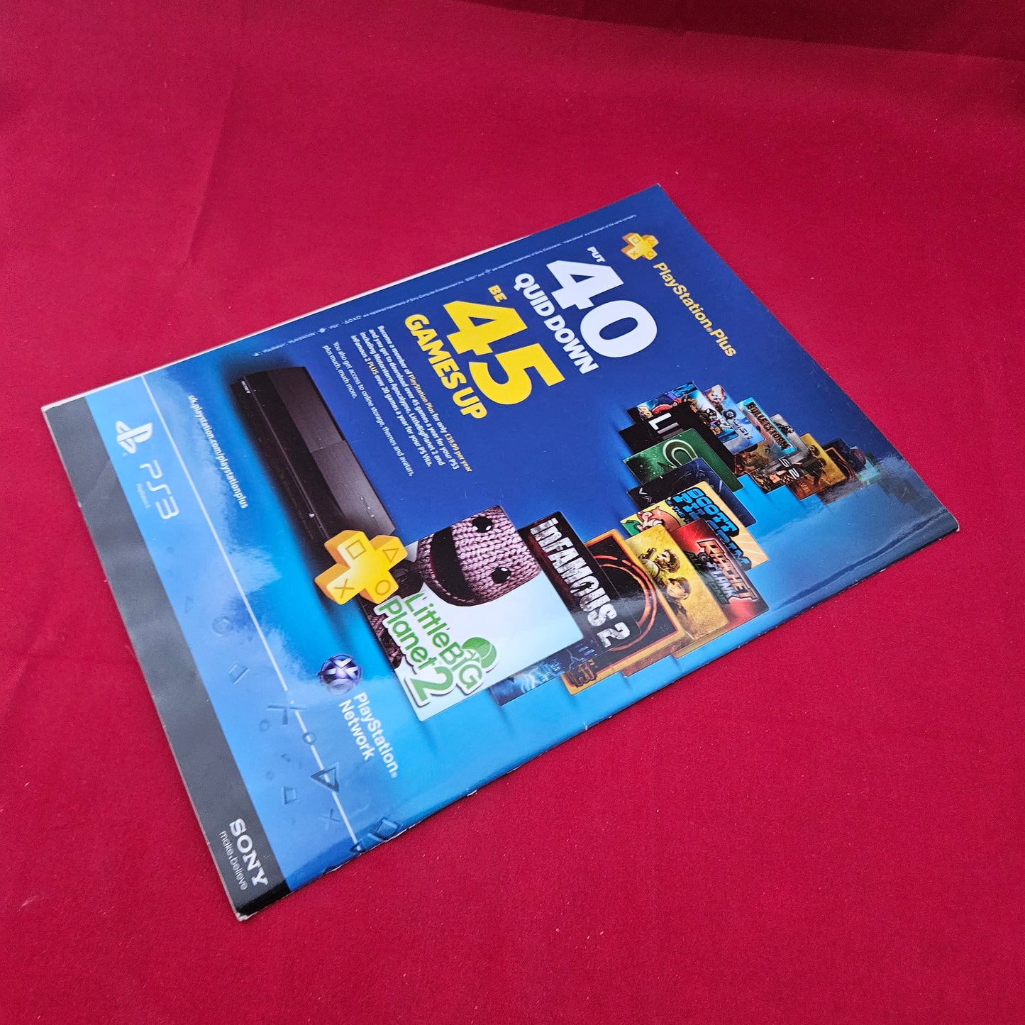 Nuts Magazine 30 November - 6 December 2012 (1325) Lucy Pinder Kelly Brook