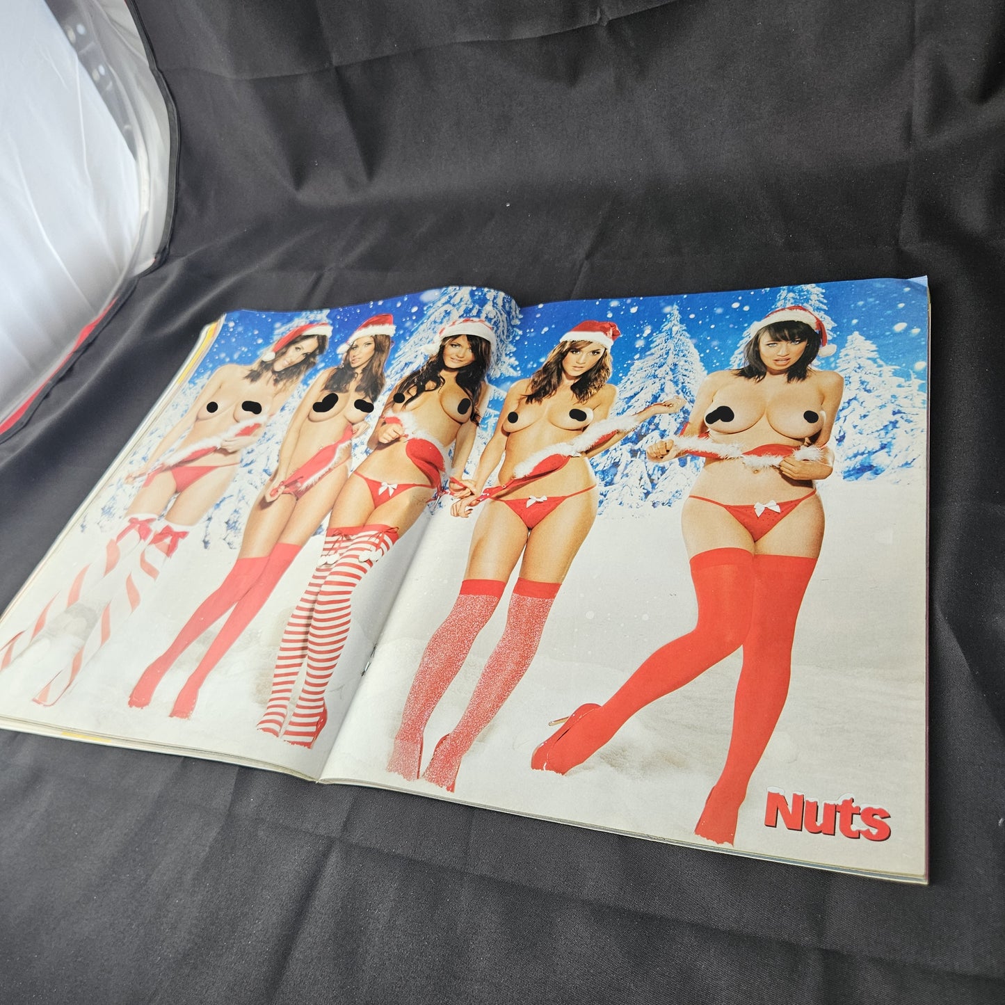Nuts Magazine 17-30 December 2010 Christmas Double Issue (1383) Lucy Pinder Holly Peers India Reynolds Rosie Jones Sophie Howard Danica Thrall Sam Faiers Glamour Models
