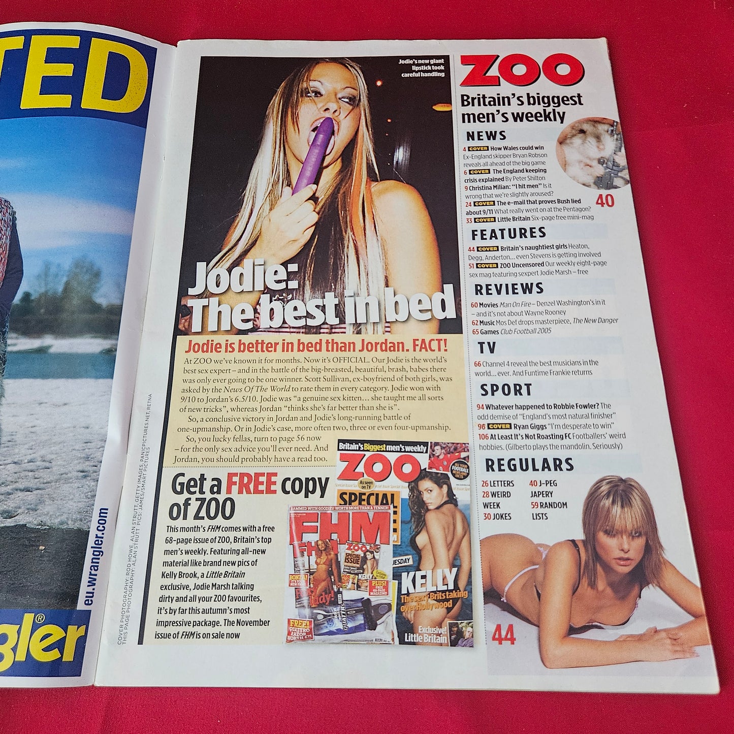 Zoo Magazine 8-14 October 2004 (1415) Jodie Marsh Jakki Degg Michelle Marsh Sophie Anderton Abi Titmuss