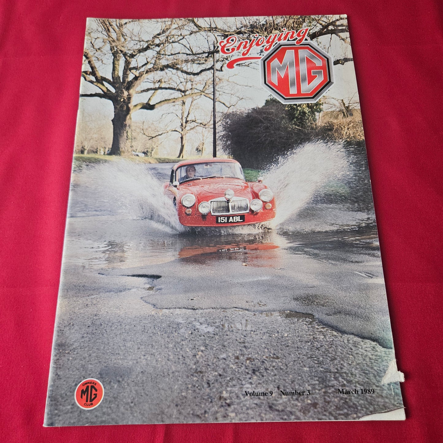 Enjoying MG Magazine March 1989 (1424) MGA 1600 Deluxe Coupe MGB MGOC