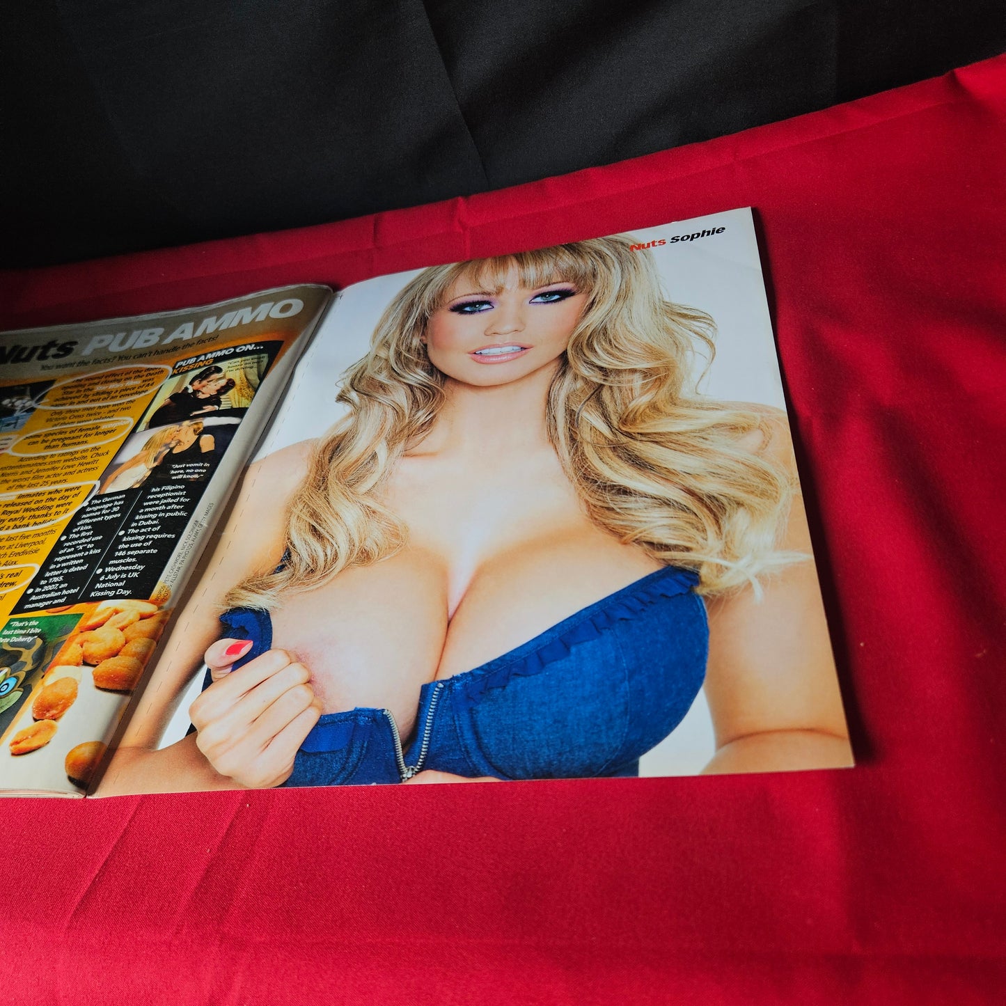 Nuts Magazine 8-14 July 2011 RARE POSTER Sophie Reade Kelly Brook Sam Faiers SKU 1453