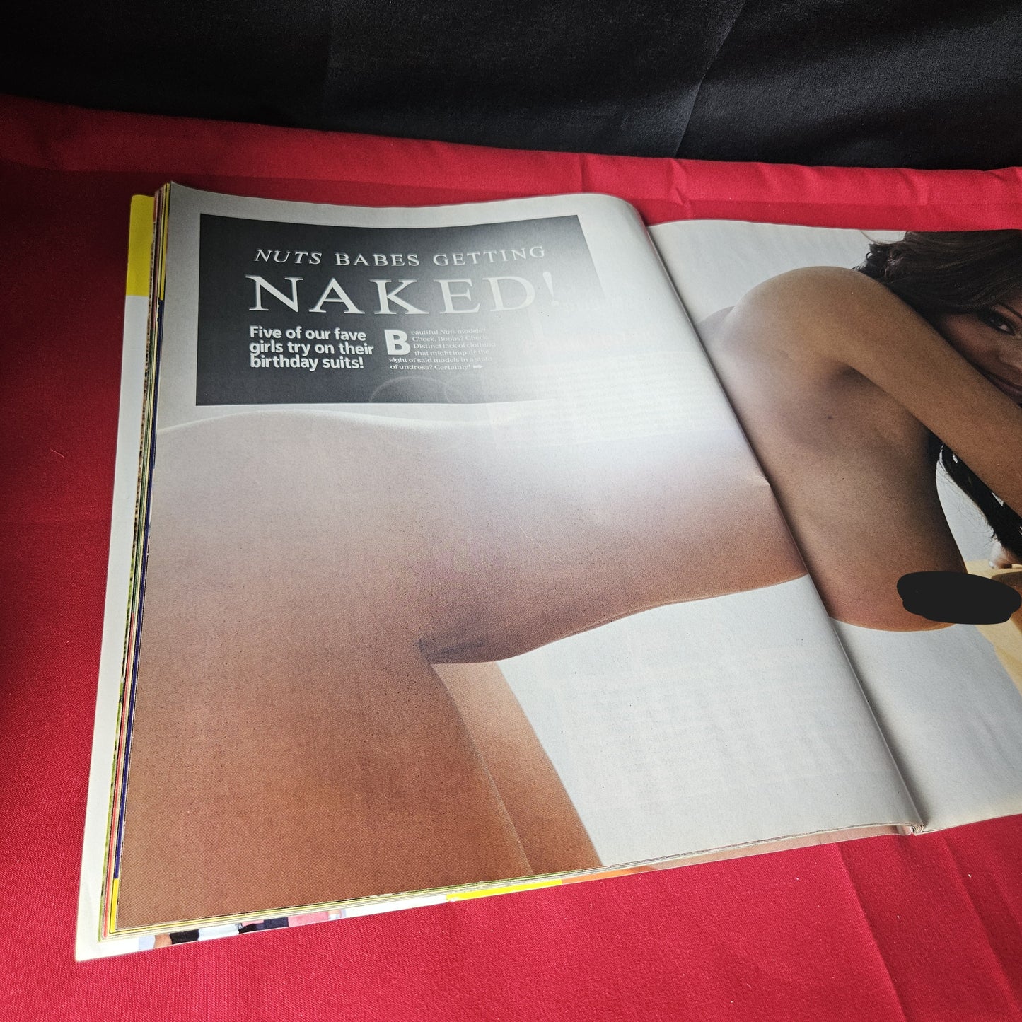 Nuts Magazine 5-11 November 2010 RARE Holly Peers Rosie Jones SKU 1453