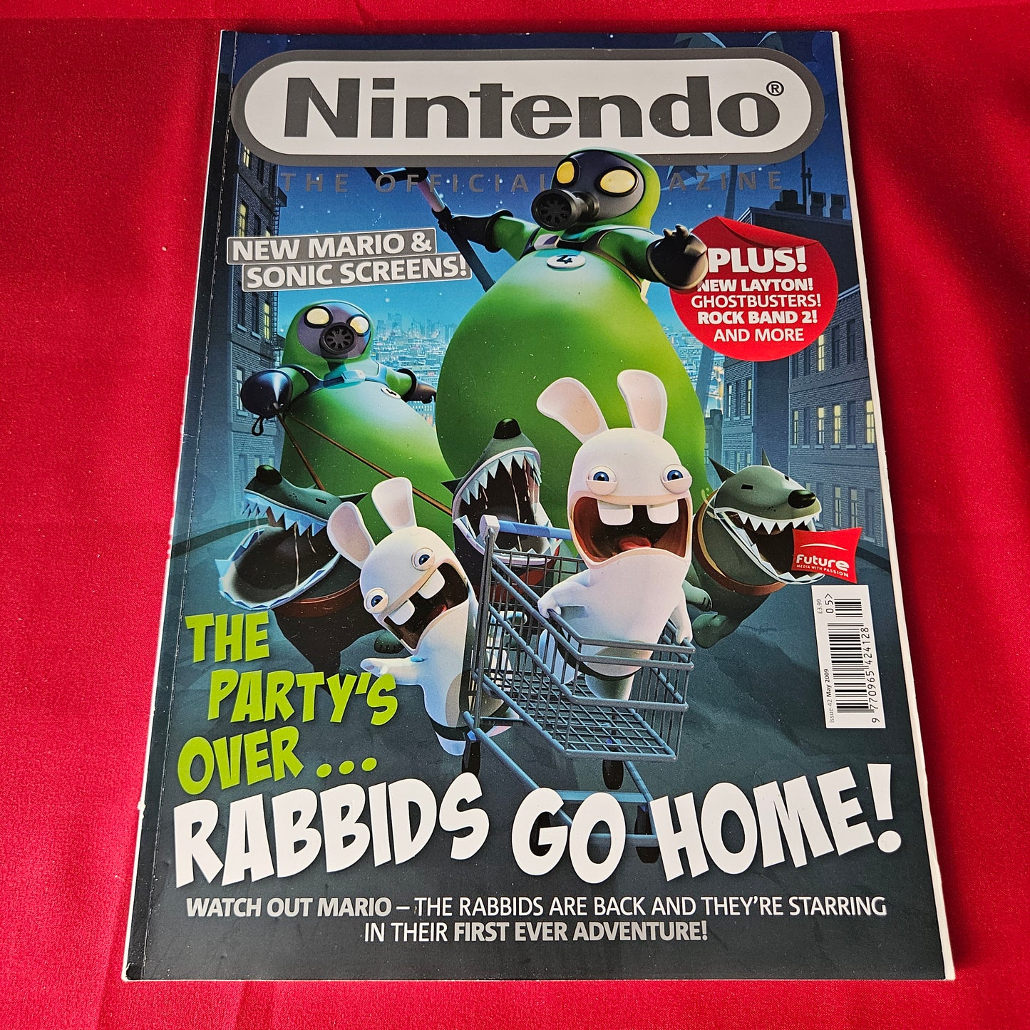 Official Nintendo Magazine May 2009 Rabbids Go Home Mario Sonic Layton SKU 1467