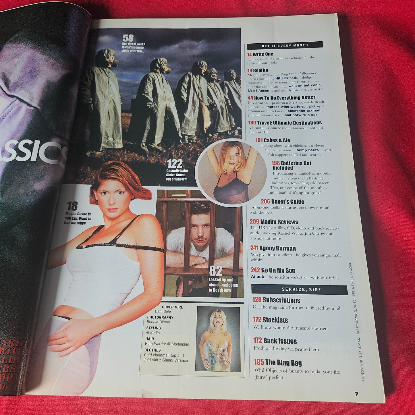 Maxim Magazine November 1998 Dani Behr Halle Berry Claire Goose Lisa I'Anson SKU 1479