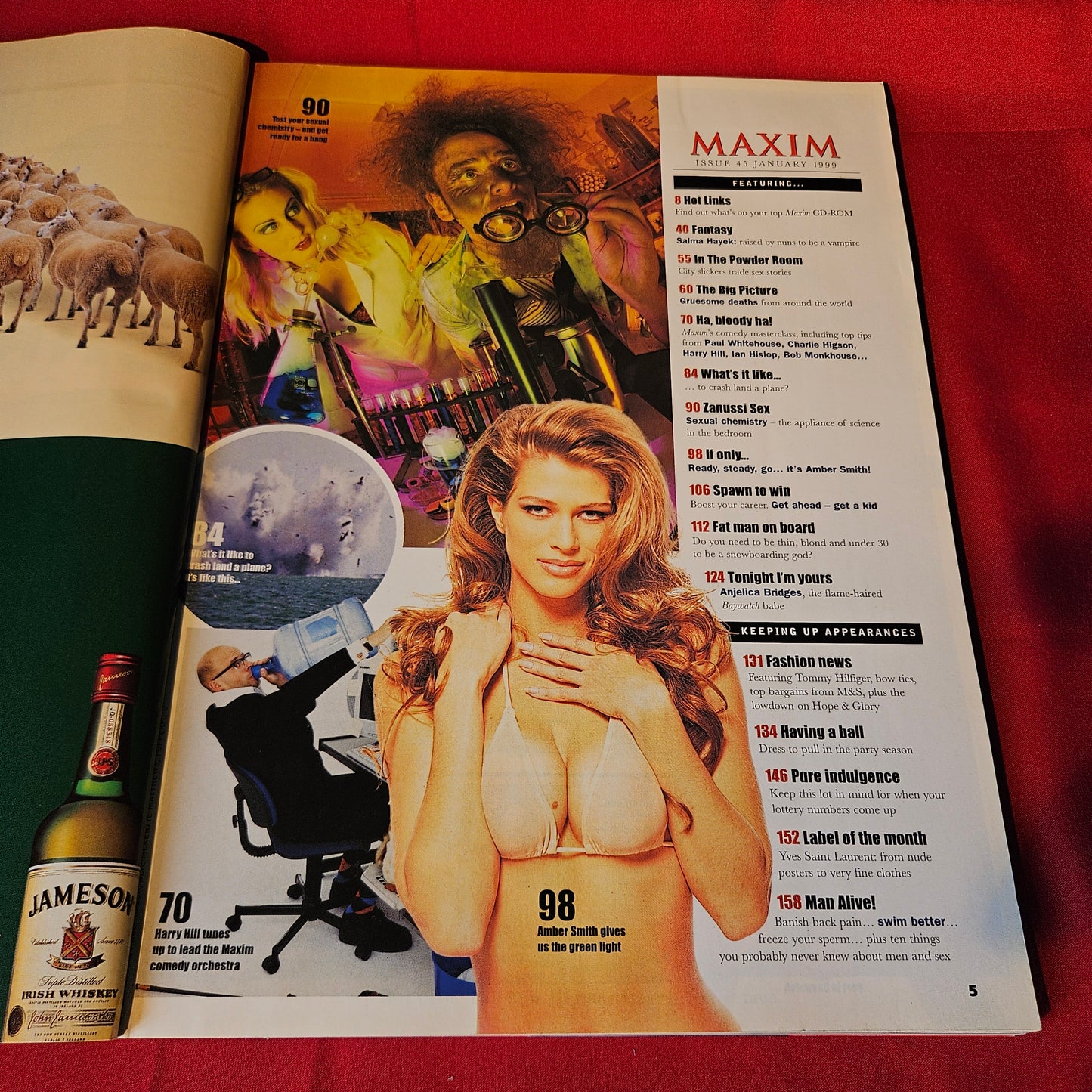 Maxim Magazine January 1999 Issue 45 Amber Smith Salma Hayek Angelica Bridges SKU 1495