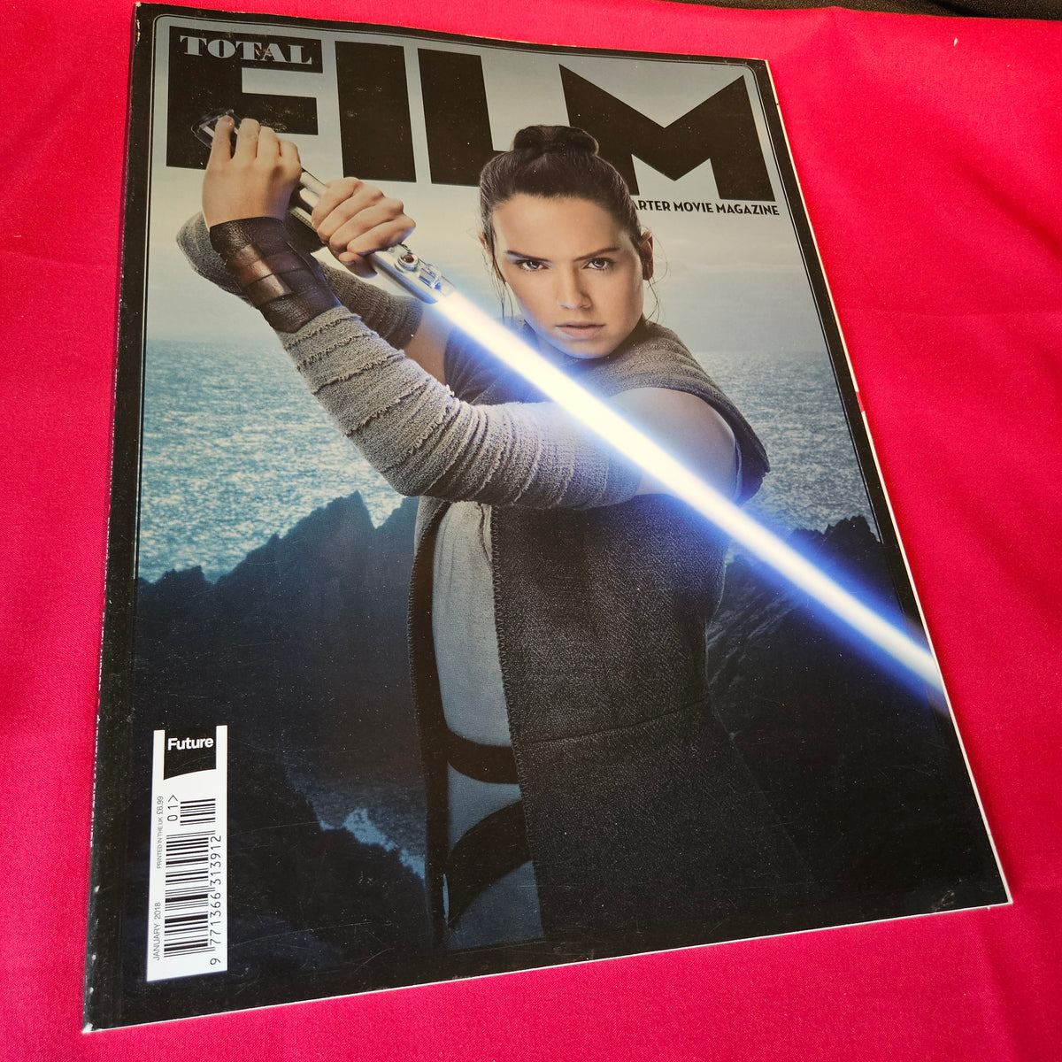 Total Film Magazine January 2018 #266 Daisy Ridley Star Wars The Last Jedi SKU 1511