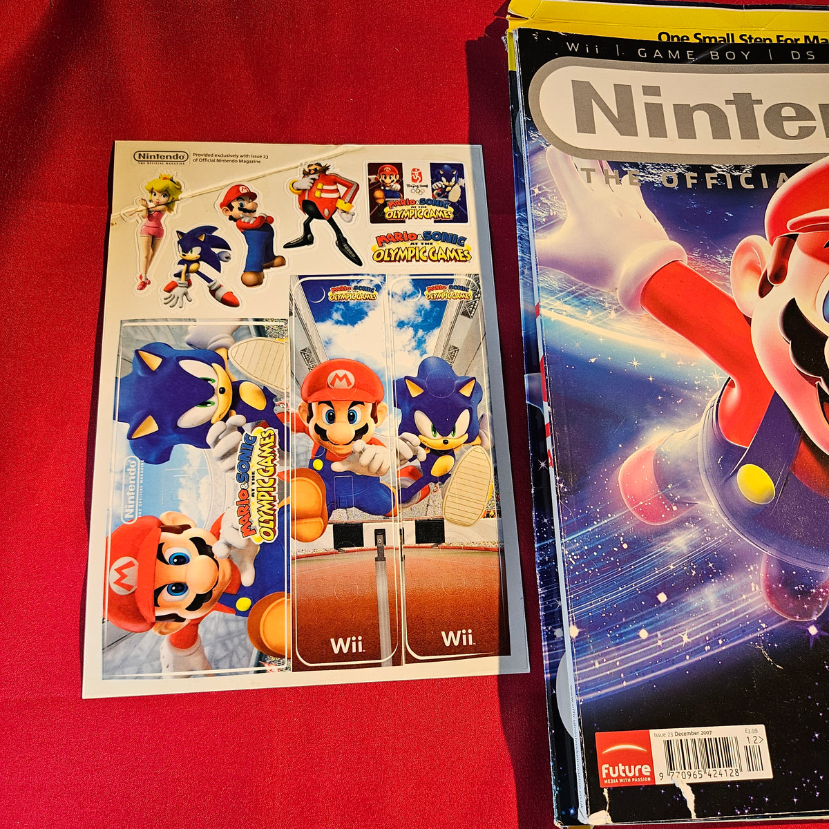 Official Nintendo Magazine 23 December 2007 Super Mario Galaxy Mario Sonic Stickers SKU 1516